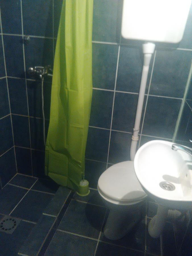 Laki Apartment *