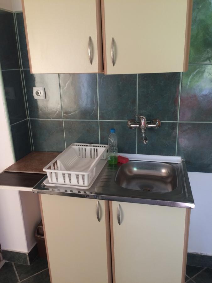 Laki Apartment *